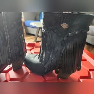 Harley Davidson leather heeled boots, size 8.5.